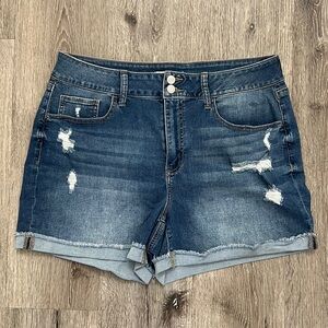 High rise denim distressed short size 17